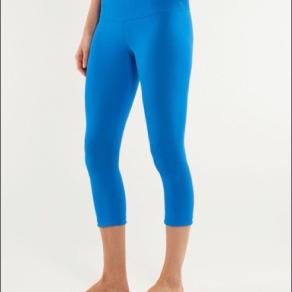 Lululemon Wunder Under Crop *reversible to black